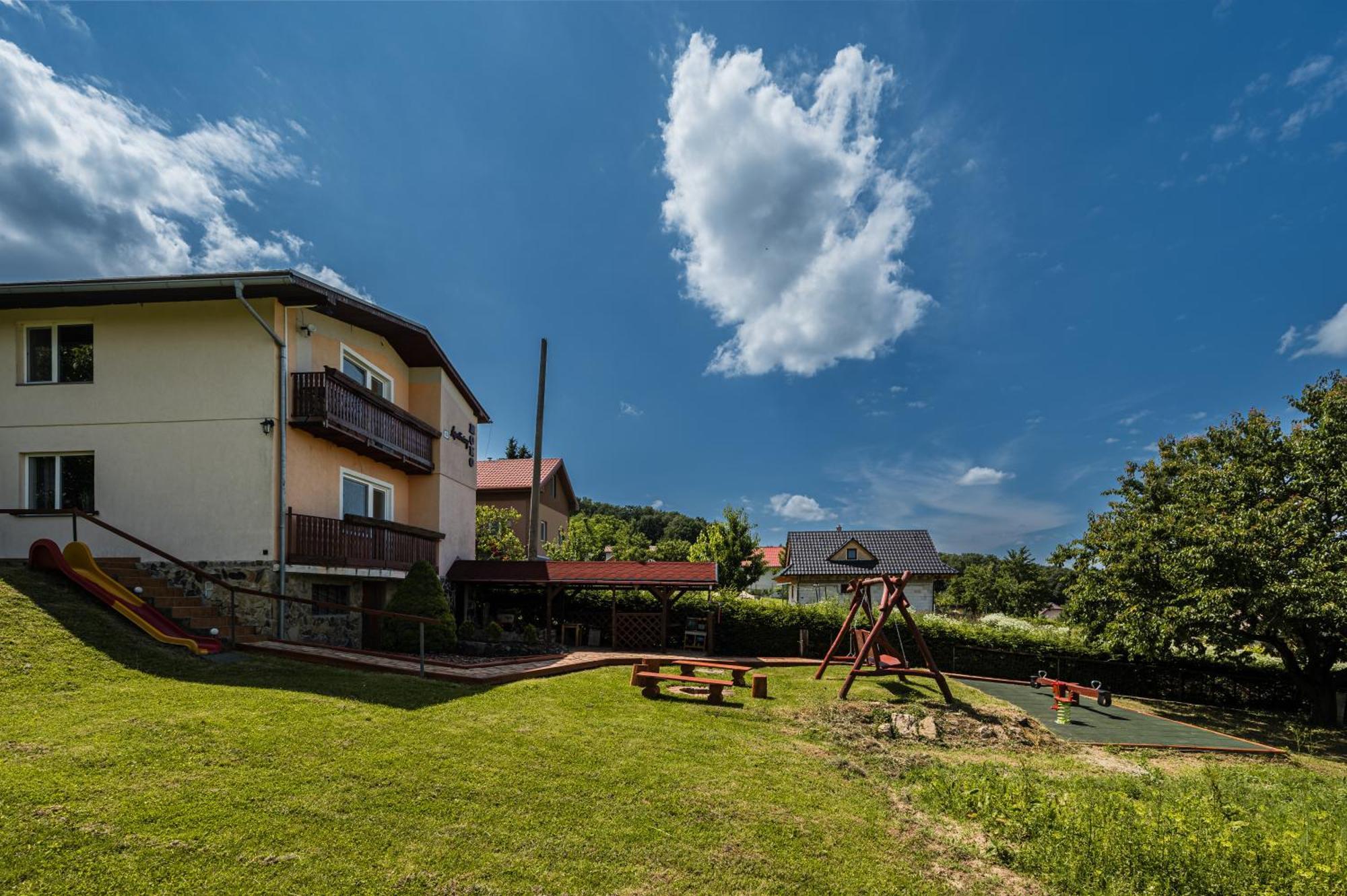 Chata Zuzana apartmány Bellegszencse Kültér fotó